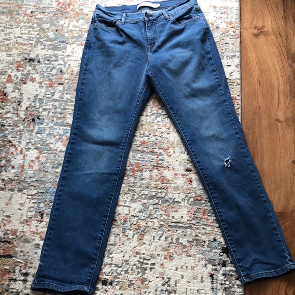 Levi’s size 6 P so comfy look great on. Great condition - Picture 7 of 11